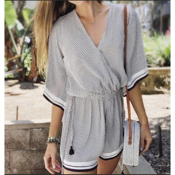 Faithfull The Brand Fox Playsuit Romper Sz Small Short Sleeve Beige Brown - Picture 1 of 12